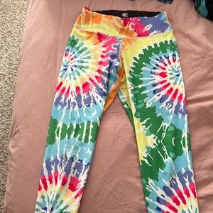 Like new tie-dye full length leggings